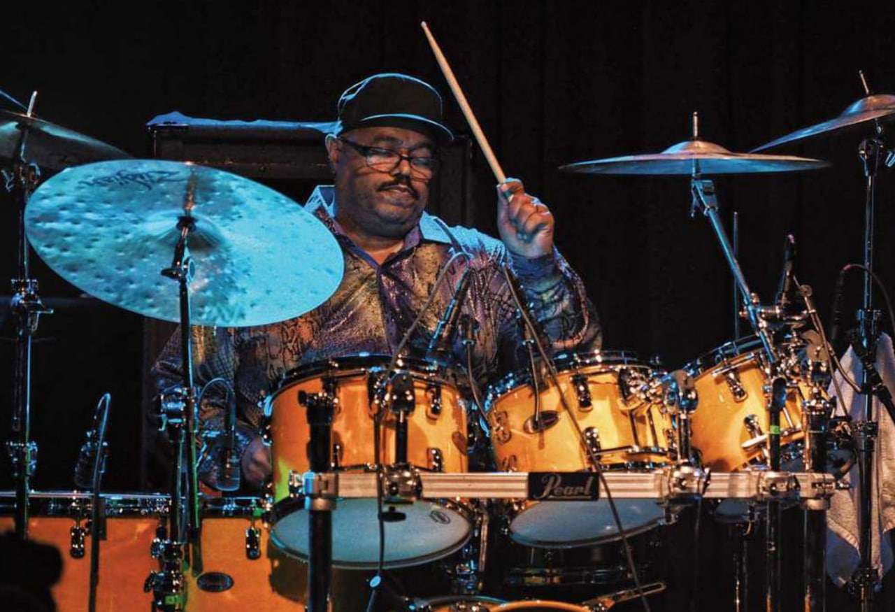 dennis chambers